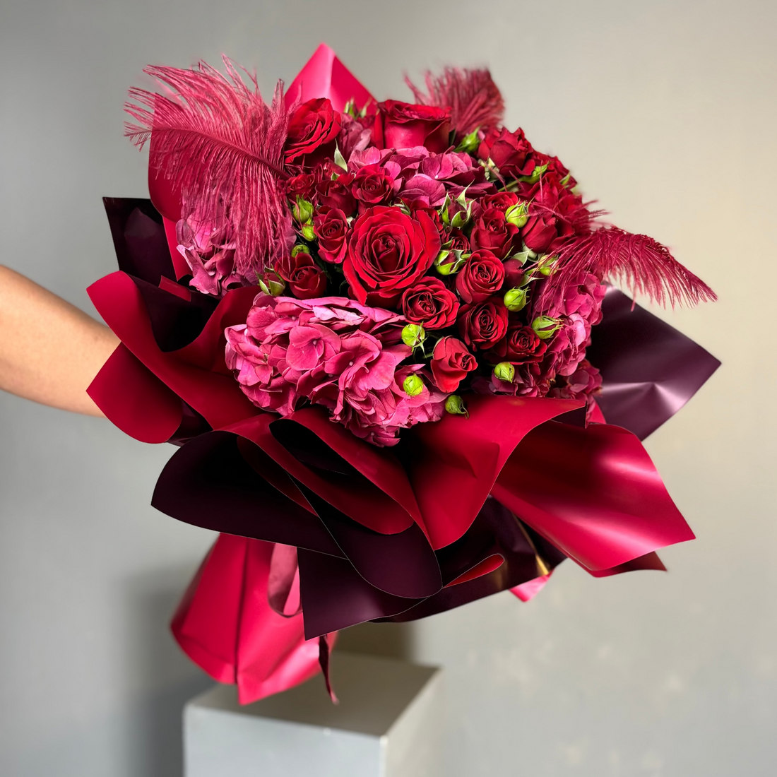 fresh flower bouquet of violet blooms 